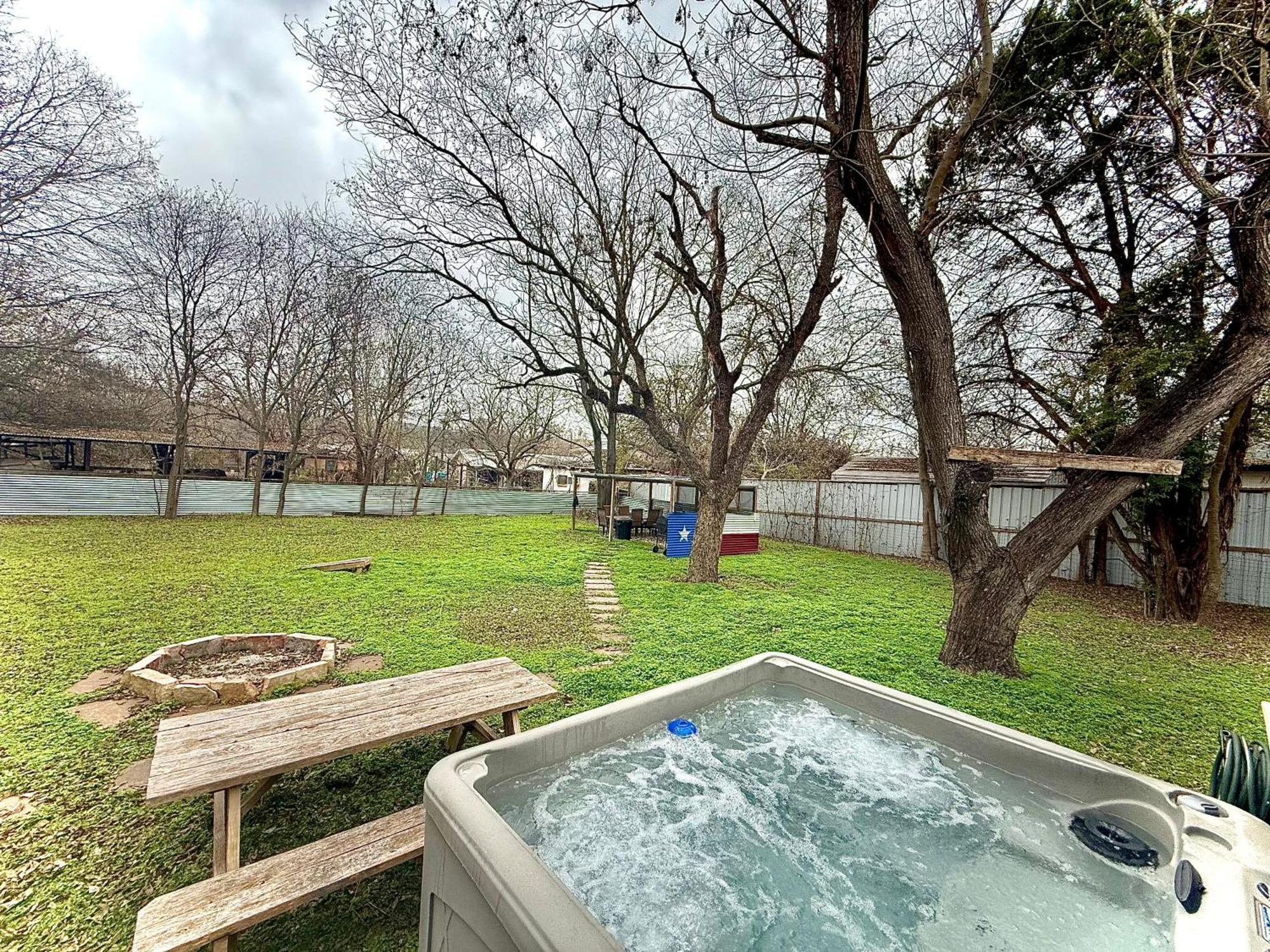 Canyon Lake River House Retreat-Location With Hot Tub Esterno foto